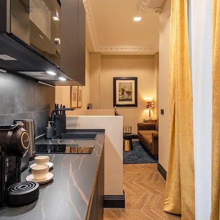 U-nique Santa Clara Apartment
